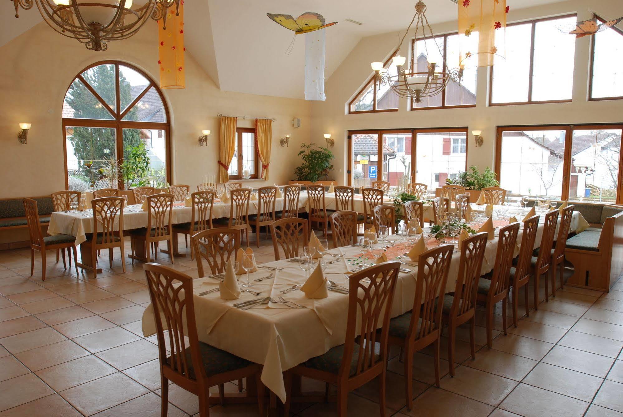 Gasthof Adler ซาเลม ภายนอก รูปภาพ
